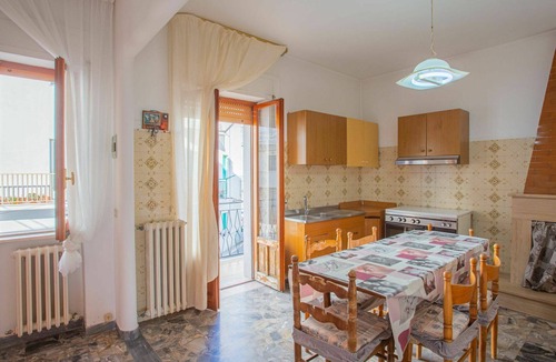 Peschici Apartment | Beautiful apartment for 7 people with WIFI, TV, terrace and pets allowed