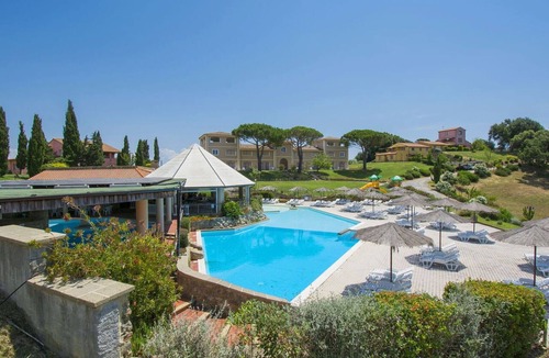 Riparbella Apartment | Beautiful apartment for 6 people with A/C, WIFI, pool, TV and terrace