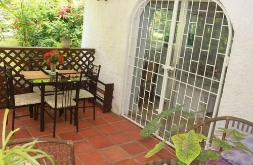 Pine Gardens Apartment | Beautiful Eco friendly, Vegetarian Apartment