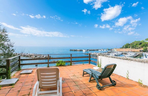 Castiglioncello Villa | Beautiful villa for 6 people with WIFI, A/C, TV, terrace and pets allowed