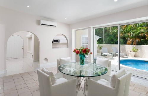 Porters Villa | Beautiful Open Plan Villa On 3,000 of Living Space at No 1 Queens Fort