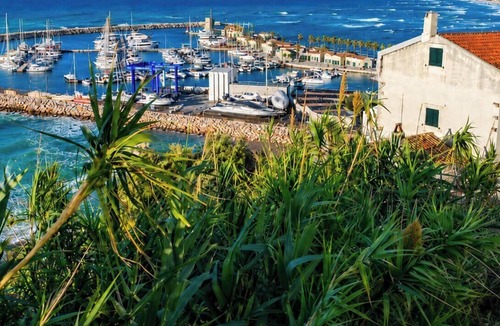 Rodi Garganico Apartment | Beautiful Rhodes. Spacious, airy apartment in the center of Rhodes. Near the sea