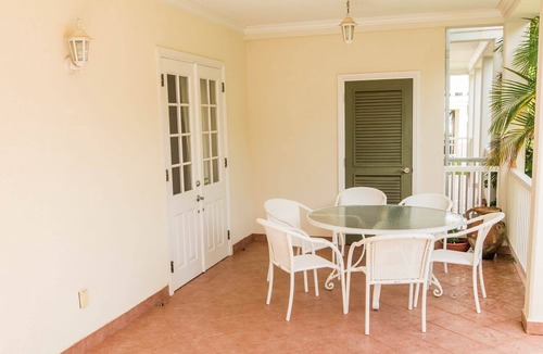 Vuemont Apartment | Beautiful Two Bedroom Two Bathroom Apartment
