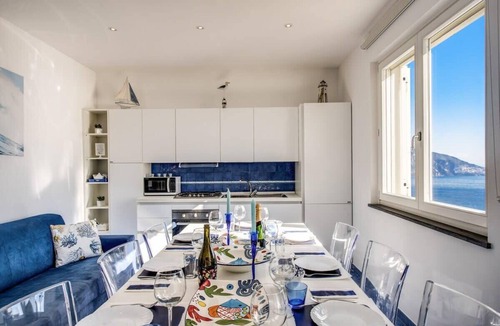 Colli di Fontanelle Villa | Belvedere delle Sirene: Villa Deluxe with Sea View & Concierge - Feeling Italy