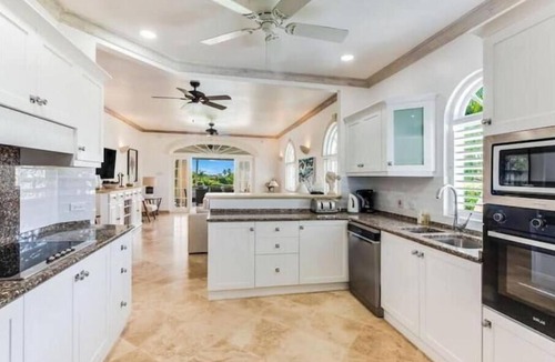 Lascelles Villa | Birds Eye Villa - Sugar Hill