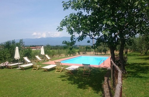 Bucine House | Bòggina, Petrolo winery.Exclusive farmstay with pool and garden.Walk to village.