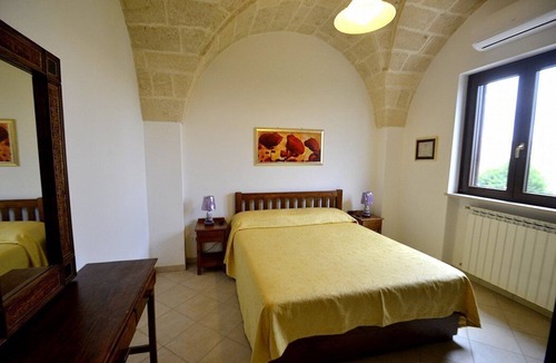 Diso House | Borgo Salino E: A characteristic and welcoming apartment in the characteristic style of the Apulian countryside, with Free WI-FI.