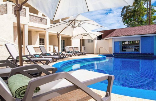 St. Lawrence Gap Condo | Boutique Hotel Near Dover Beach: Pool & Spa