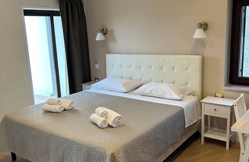 Ogliastro Cilento Bed & Breakfast | Ca'del Borgo B&B