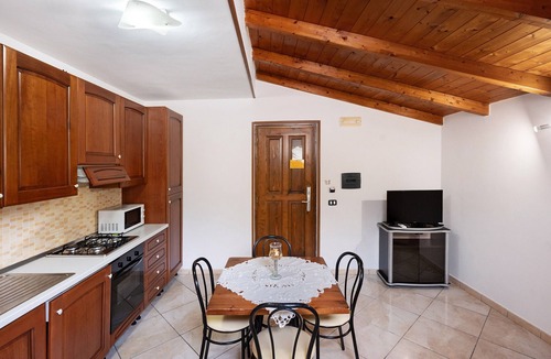 Stella Cilento Cabin | Cabin 'La Casa Del Fattore' with Mountain View, Wi-Fi and Air Conditioning