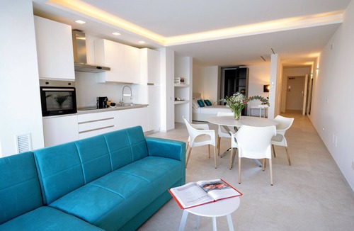 Molfetta Apartment | [Calammare Apartment N°5 Tramontana] - Seaview - Molfetta - Private Beach & Gym