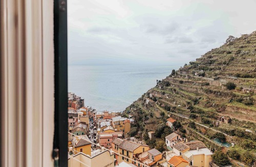 Manarola Apartment | Casa 67 Seaview Suite & Luxury Bath