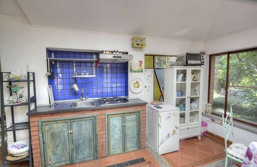 Meta Villa | Casa Amaranto: A bright and cheerful villa surrounded by the greenery, with Free WI-FI.