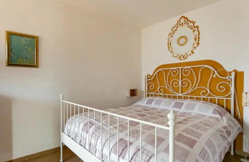 Castel di Tora House | Casa con terrazzo vista Lago - LAKEHOLIDAY IT