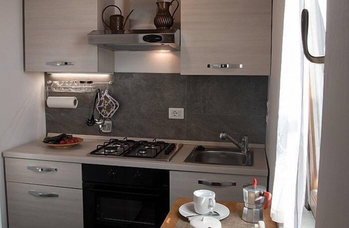 Alani House | Casa Turchino G: A welcoming apartment situated in a quiet location, surrounded by a wonderful garden, with Free WI-FI.