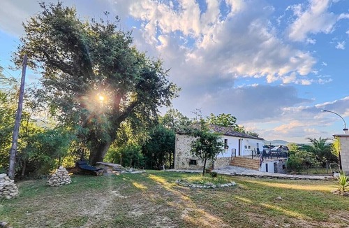 Bisenti House | Casa Vacanze Maja e Hermes