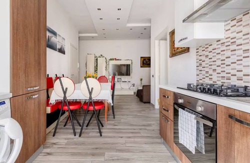 Torre del Greco House | CasaCondo @MARIA Enjoy your holidays in a cozy big space, MtVesuvius, Pompeii,sea