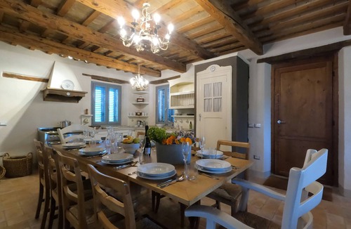 Belmonte Piceno Villa | Casale Iris: Pool, Aircon, Amazing Views, Grill, Garden, Gym - families & groups