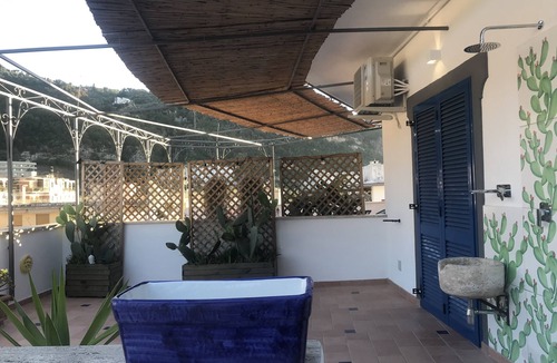 Sorrento Historic Centre Apartment | CasaMare - Luxury Apartment and Pool - Sorrento