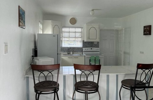 Mount Standfast House | Charming Coastline Cottage 5 min from beach