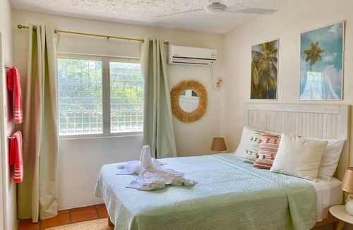 Sunset Crest Apartment | Charming Condo Sunset Palms #61 Holetown Beach pool access WiFi