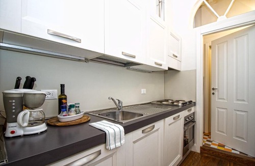 Santa Croce Apartment | Charming Santa Croce Loft