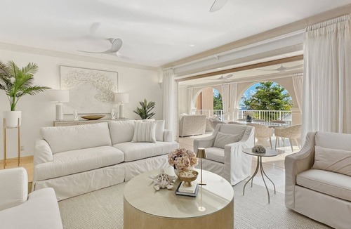 Little Battaleys Condo | Chic Beachfront 2-bed - Saint Peter's Bay 208