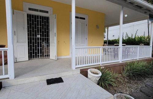 Worthing House | Clariston - Traditional Barbadian home 1 minute walk from beach!