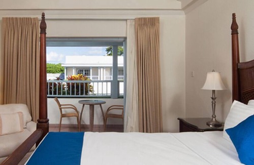Hastings House | Comforts of Home! 4 Relaxing Units, Onsite Pool! Close to St Lawrence Gap!