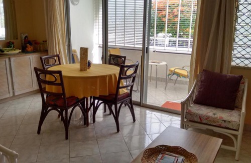 Lascelles Apartment | Condominium 220