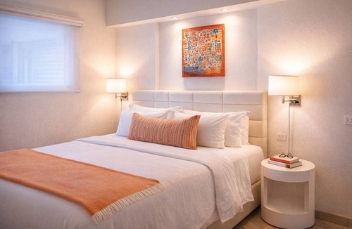 Blue Waters Hotel | Contemporary 2BR Stay | Walk to Beach, Shops & Dining | 2 Units