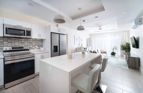 Little Battaleys Apartment | Coral Beach 107
