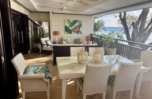 Lascelles Apartment | Coral Cove 8 Barbados Beachfront Apartment - Luxury, 3 bed, 3 bath, 2000 sq ft