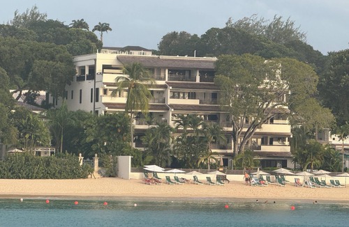 Lascelles Apartment | Coral Cove 8 Barbados Beachfront Apartment - Luxury, 3 bed, 3 bath, 2000 sq ft