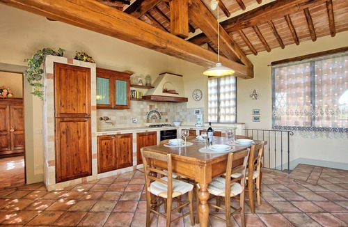 Tavarnelle Val di Pesa Apartment | Cosy apartment for 8 guests with A/C, WIFI, pool and panoramic view, close to Greve In Chianti