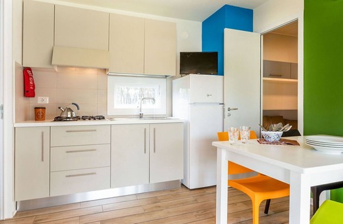 Peschici Apartment | Cosy apartment for 4 guests with A/C, TV and terrace