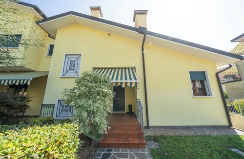 Favaro Veneto Apartment | Cosy studio with garden and free parking, close to Airport and Venice