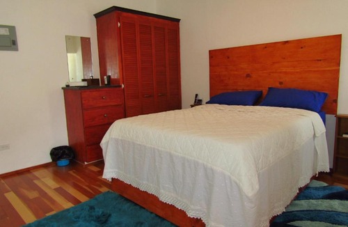 Blue Waters Apartment | Cozy 1 bed Apt 2B in Rockley near American Embassy