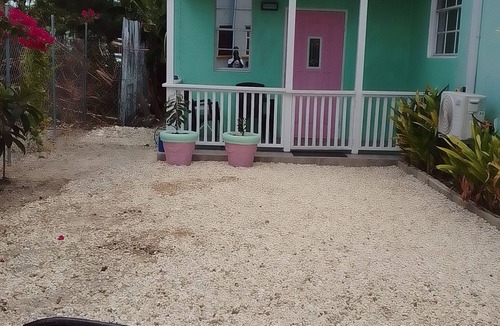 Bayville Apartment | Cozy 1-bedroom apartment in brilliant Bridgetown with AC