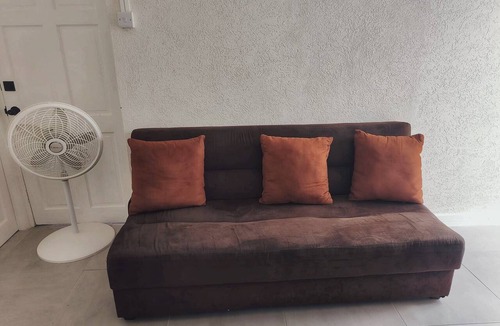 Worthing Apartment | Cozy 1-bedroom apartment in lovely Bridgetown with AC