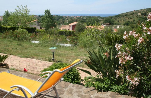 Alani Apartment | Cozy apartment with sea views in an idyllic location in the countryside