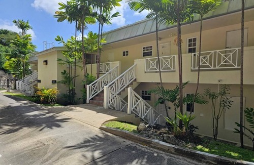 Rendezvous Apartment | Cozy Apt, overlooks golf course w/patio & library