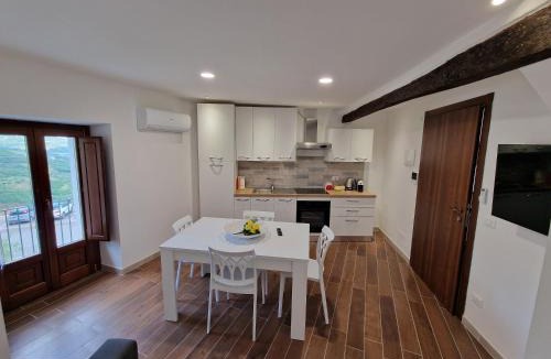 Palombaro Apartment | Dimore Rosantò