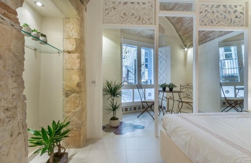 Historic Castle District House | DOMO 5 TESTE