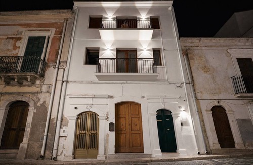 Monte Sant'Angelo Apartment | 'Domus Dell'Angelo 1': Comfort and Authenticity in the Heart of Monte Sant’Angelo