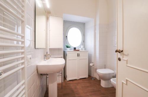 L'Aquila Apartment | Dragonetti Luxury House - Ascensore - Wi Fi- City center