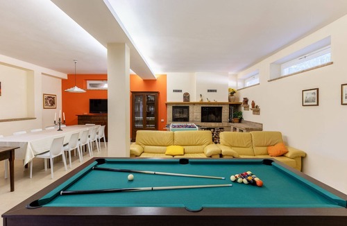 Mogliano Villa | Elegant and comfortable villa with pool and panoramic hillside views, about 30 minutes from the sea