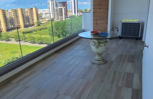 Magazzeno Apartment | Elegant home on the Marina d'Arechi marina on the Salerno waterfront
