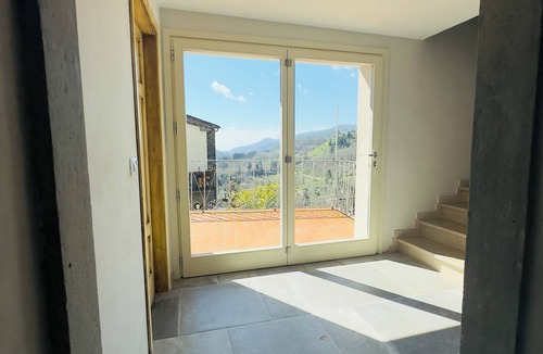 Castelvecchio House | Elegant rustic house in the Tuscan hills. Vacation House La Tosca