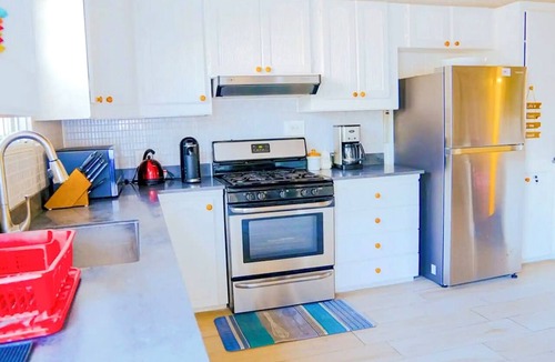 Inch Marlowe House | Endless Summer - by ZenBreak